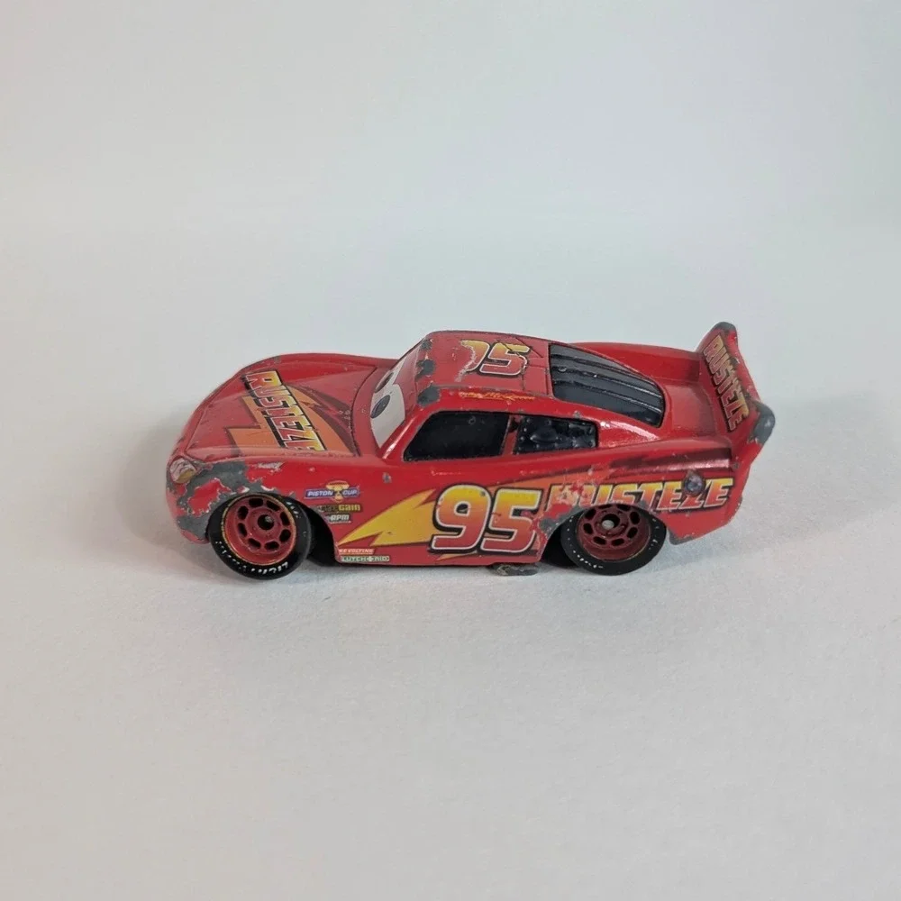 Disney Pixar Cars Lightning McQueen Rusteze Red Diecast Toy Car Mattel FGD84